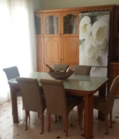 Iliodora Apartament *